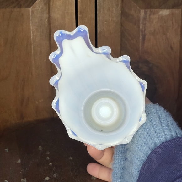 Fostoria "Heirloom" opalescent glass candleholder - Picture 13 of 17